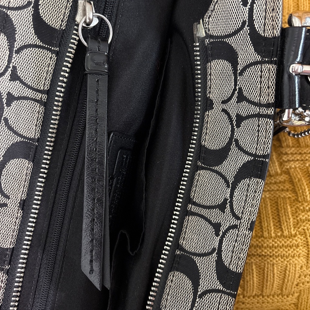 Pleated coach soho tote f13742 - Picture 11 of 11
